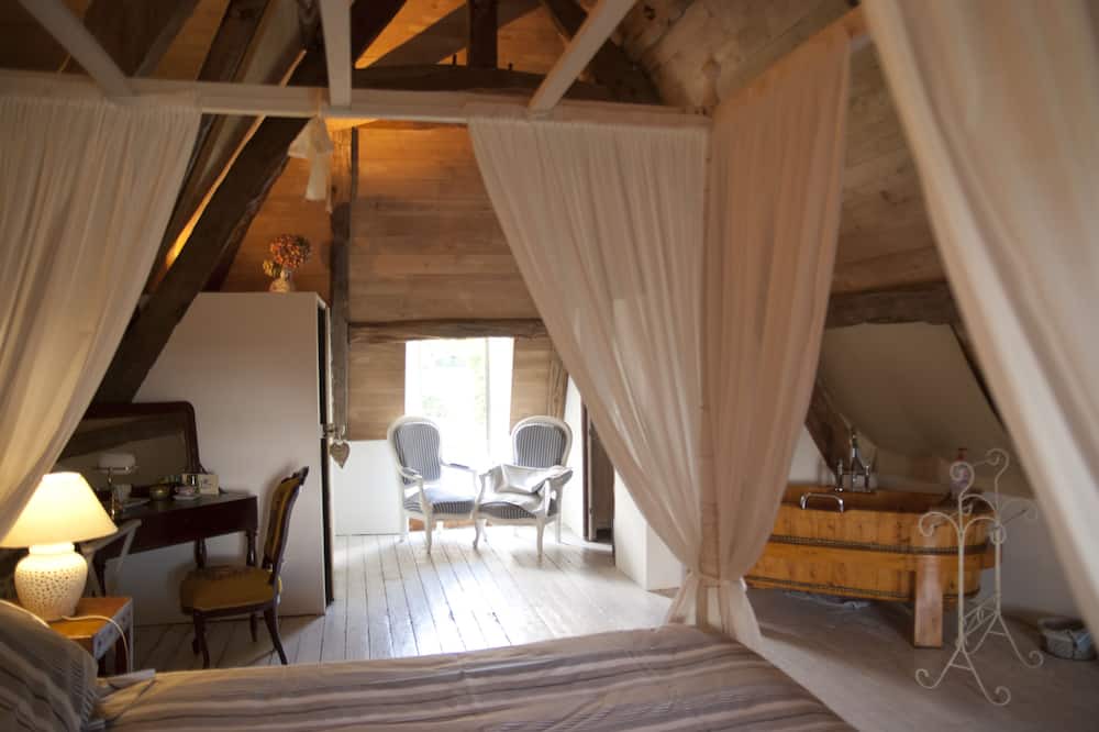 Photo of Bedroom in Dol-de-Bretagne