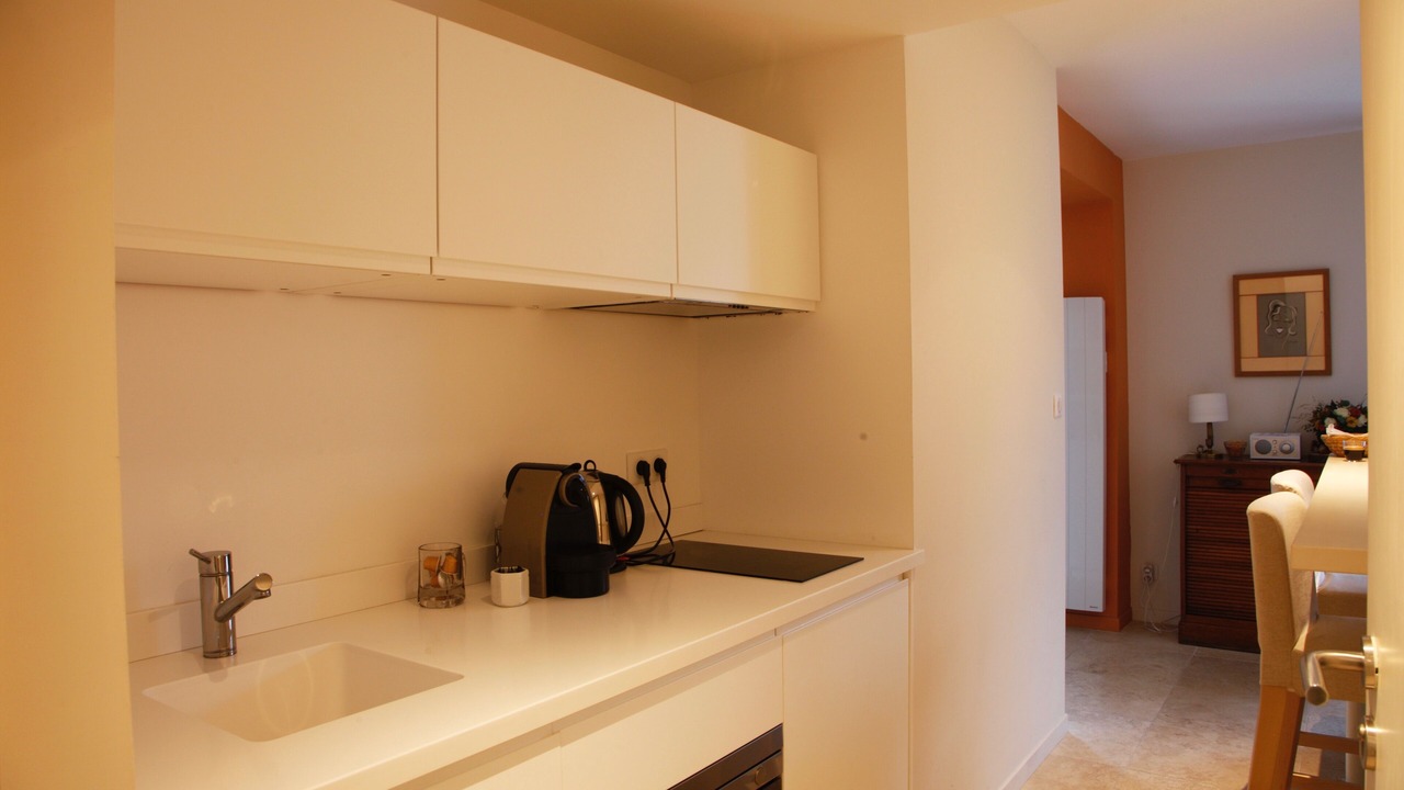 Photo of Kitchen in Saint Nicolas - Charles III - Ville vieille - Trois Maisons - Leopold