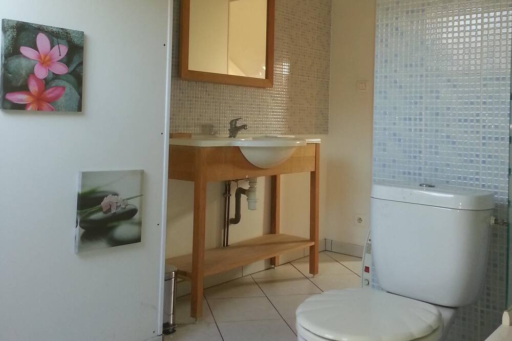 Photo of Bathroom in Honfleur