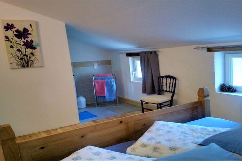 Photo of Bedroom in Sauveterre-la-Lemance