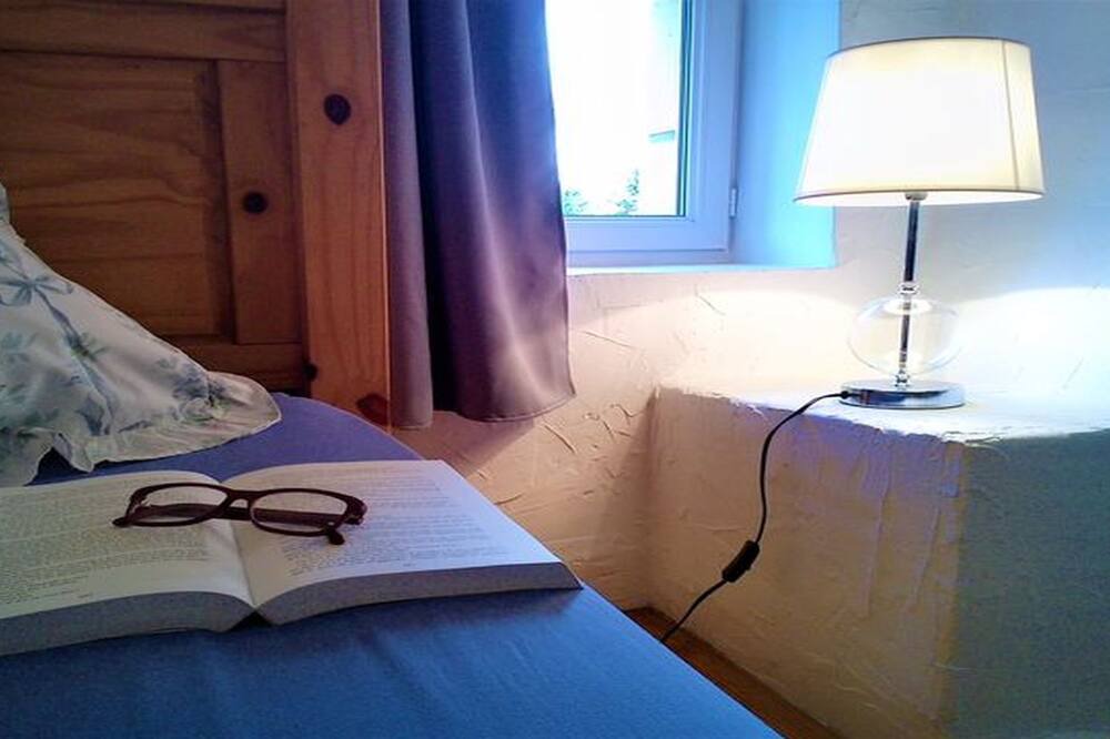 Photo of Bedroom in Sauveterre-la-Lemance