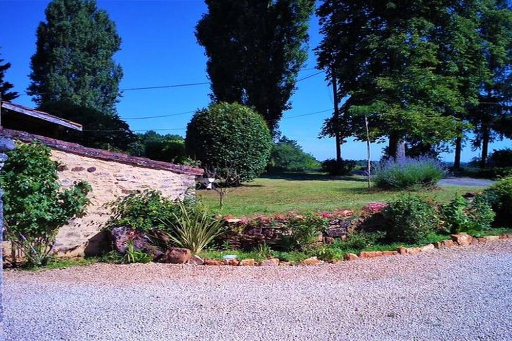 Photo of Outdoor in Sauveterre-la-Lemance