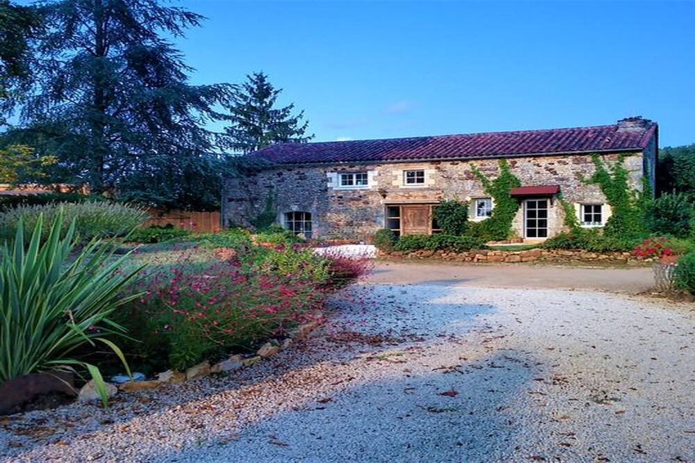 Photo of Outdoor in Sauveterre-la-Lemance