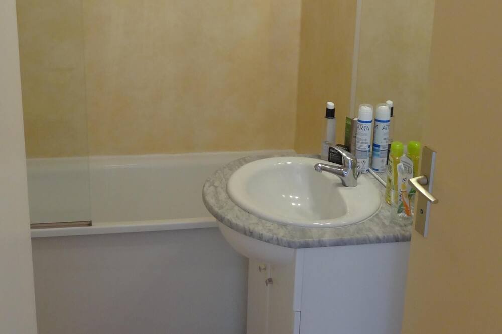 Photo of Bathroom in Ignaux