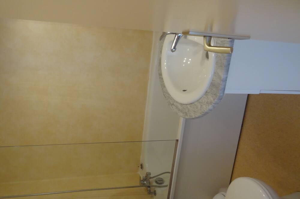 Photo of Bathroom in Ignaux