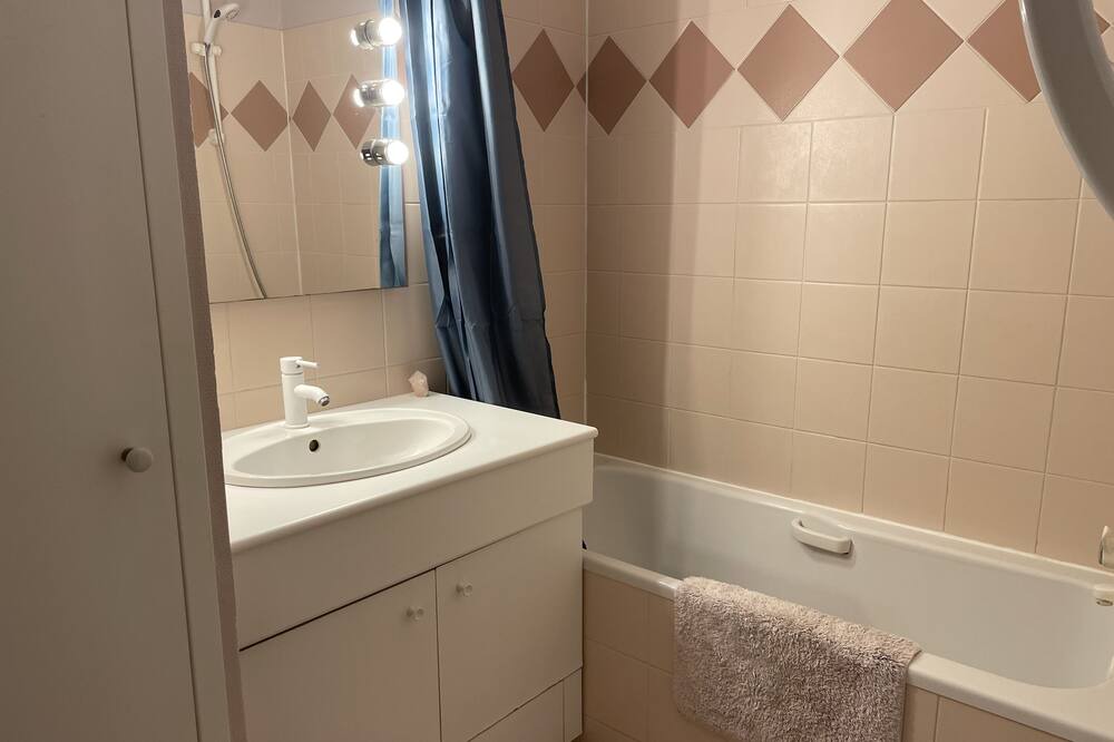 Photo of Bathroom in Saint-Avertin