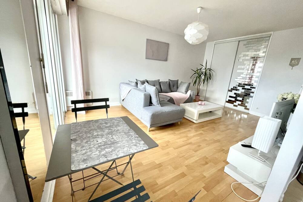 Photo of Bedroom in Saint-Avertin