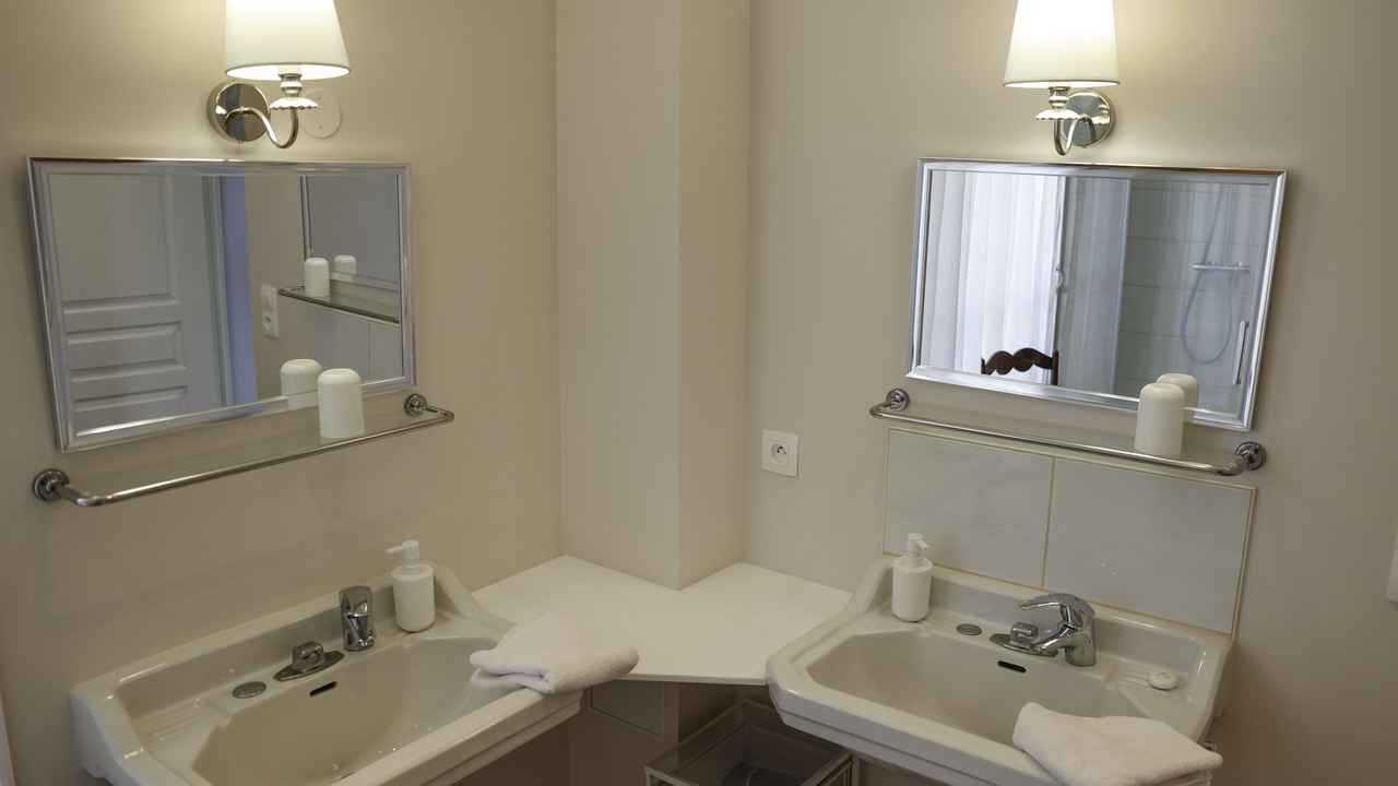 Photo of Bathroom in Bretteville-sur-Odon