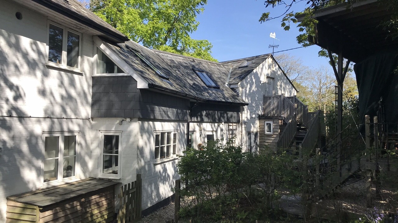 Photo of Buildings in Milford on Sea