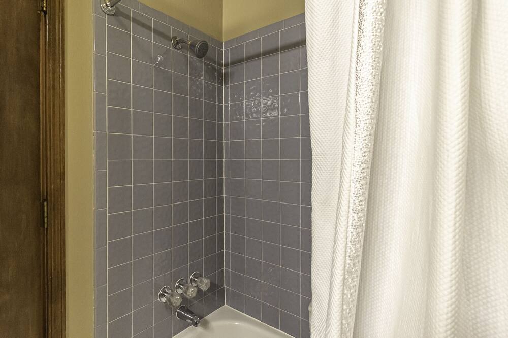 Photo of Bathroom in South Oklahoma City