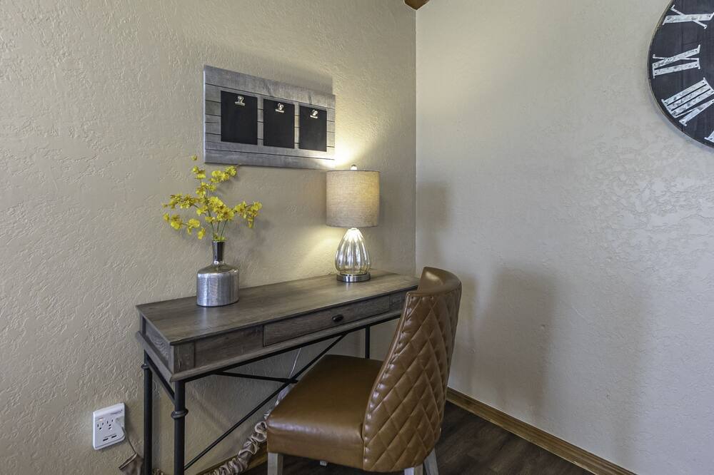 Photo of Bedroom in South Oklahoma City