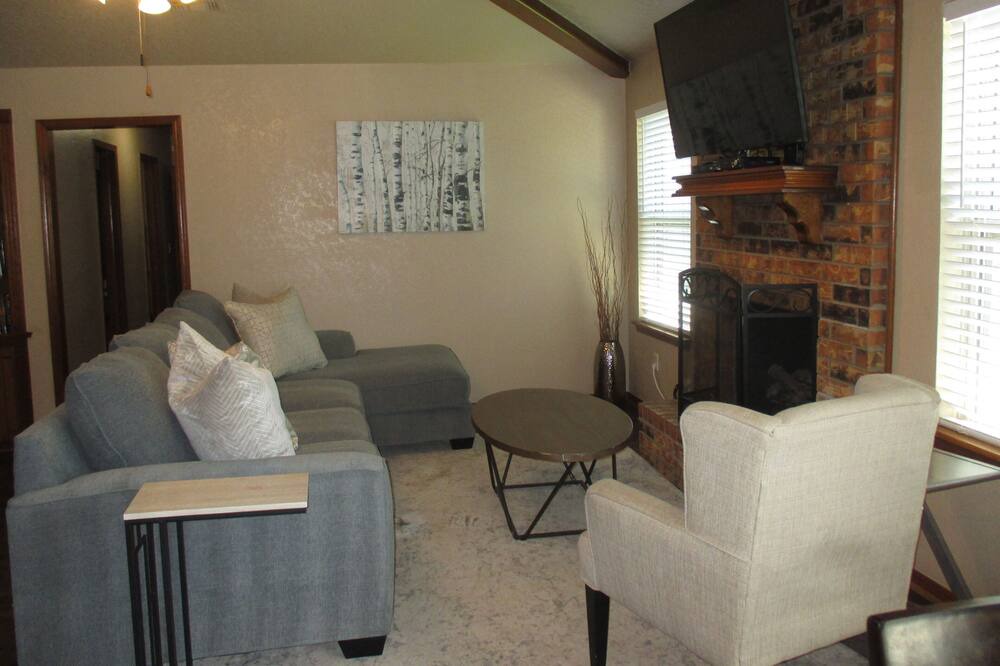Photo of Bedroom in South Oklahoma City
