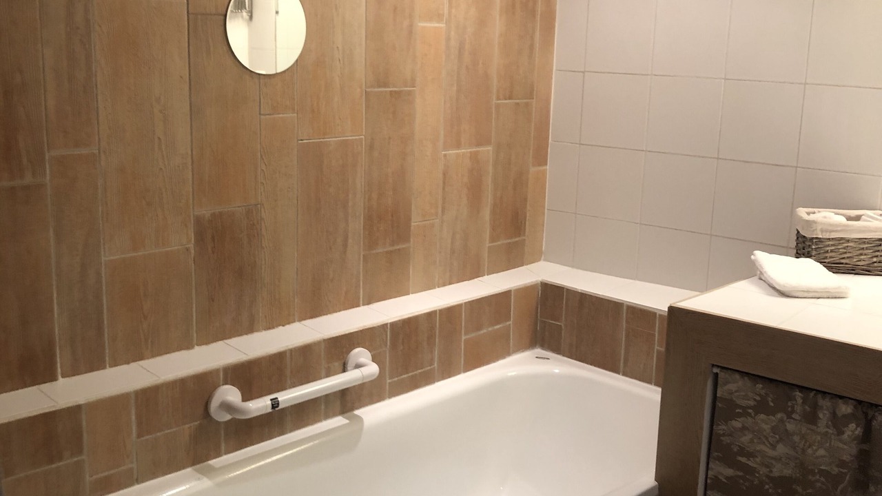 Photo of Bathroom in Courthezon