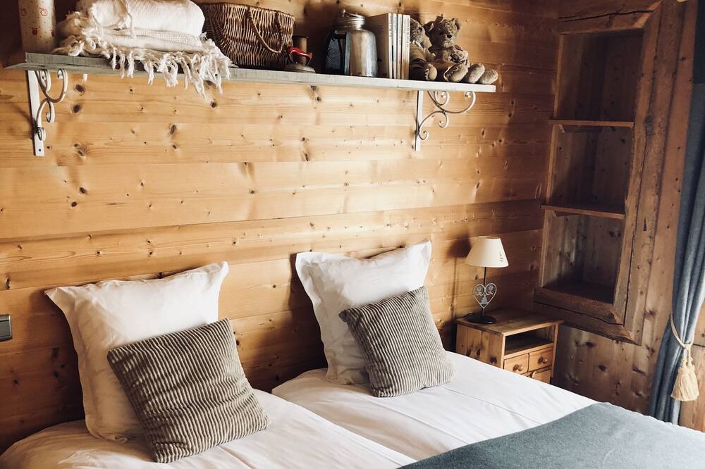 Photo of Bedroom in Combloux