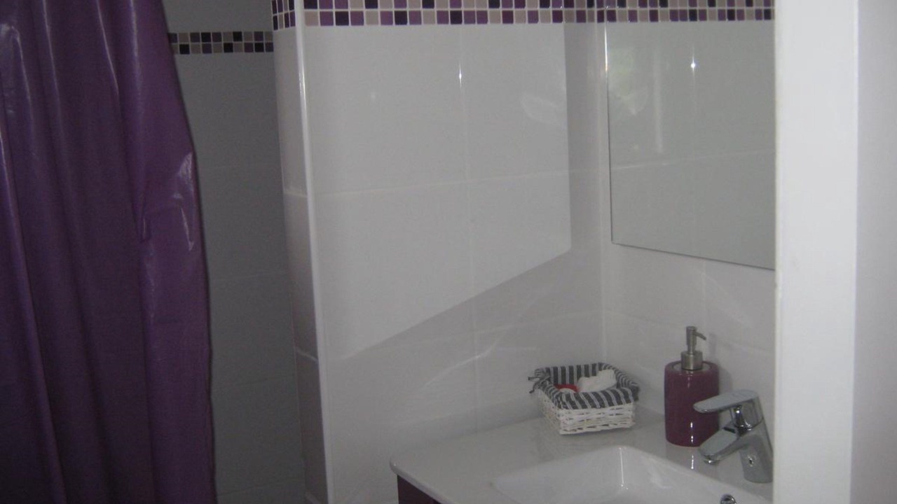 Photo of Bathroom in Aussonne
