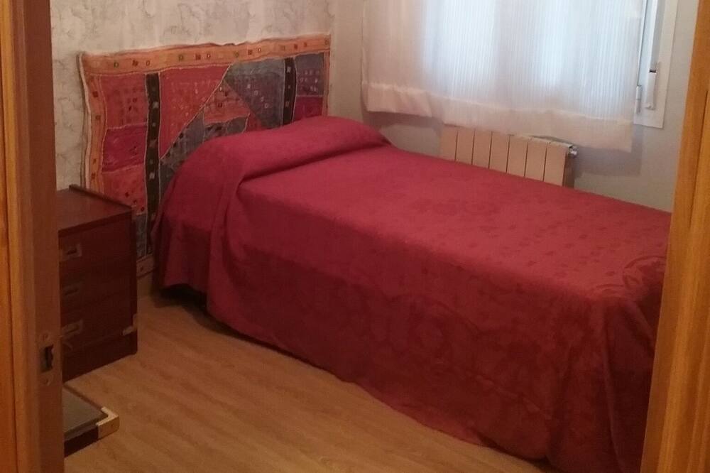 Photo of Bedroom in Romareda