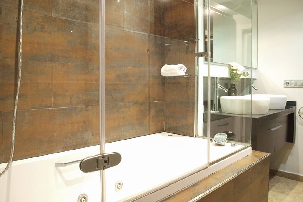 Photo of Bathroom in Penya-roja