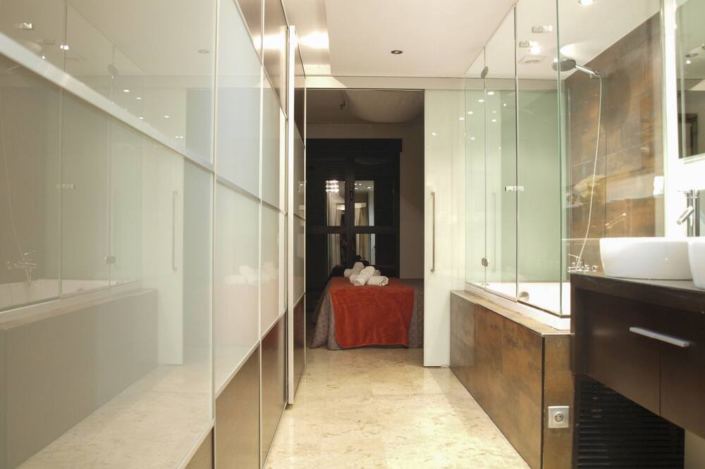 Photo of Bathroom in Penya-roja