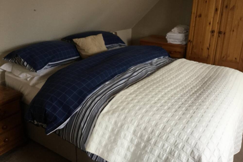 Photo of Bedroom in Bloxham