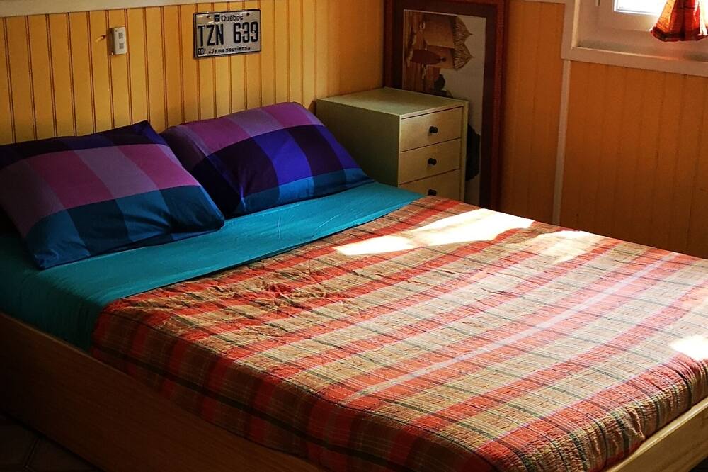 Photo of Bedroom in Saint-Andre-d'Olerargues