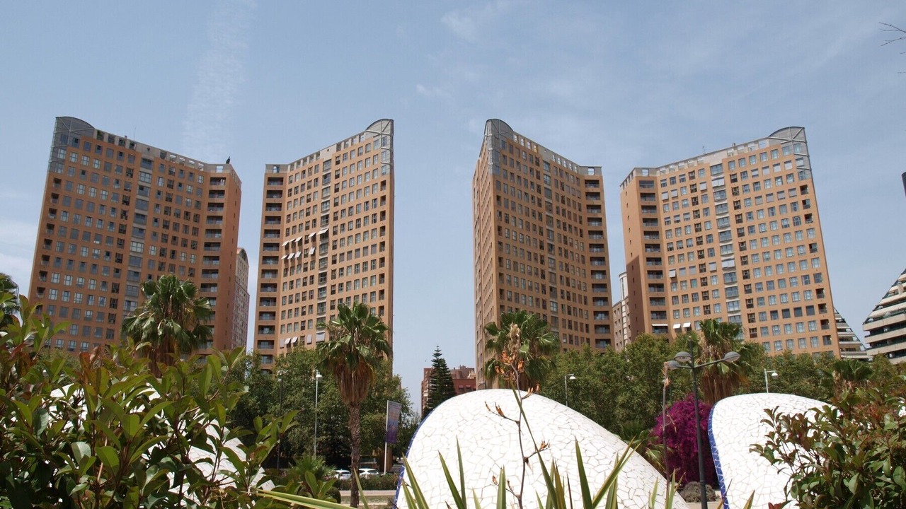 Photo of Buildings in Ciutat de les Arts i les Ciencies