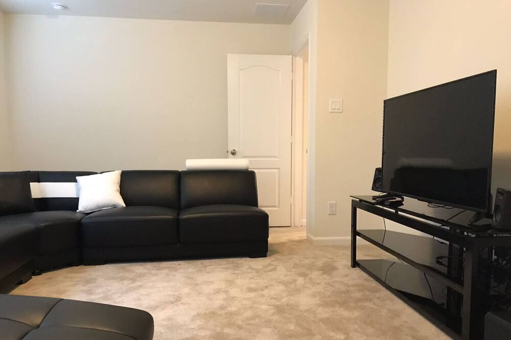 Photo of Livingroom in Richmond