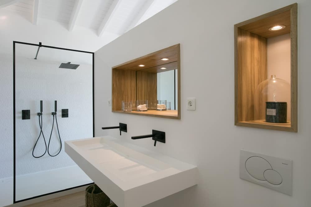 Photo of Bathroom in Cul de Sac