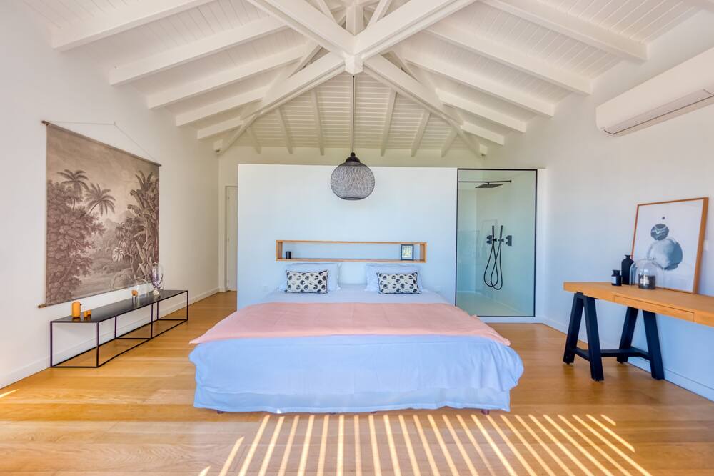 Photo of Bedroom in Cul de Sac