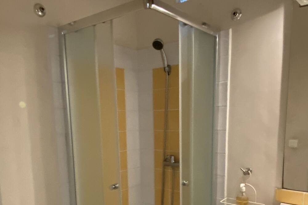 Photo of Bathroom in Chateau Gombert