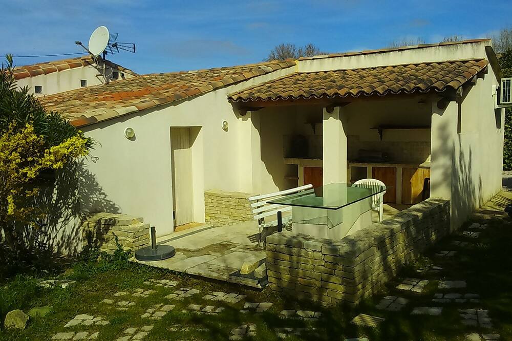 Photo of Outdoor in Chateau Gombert