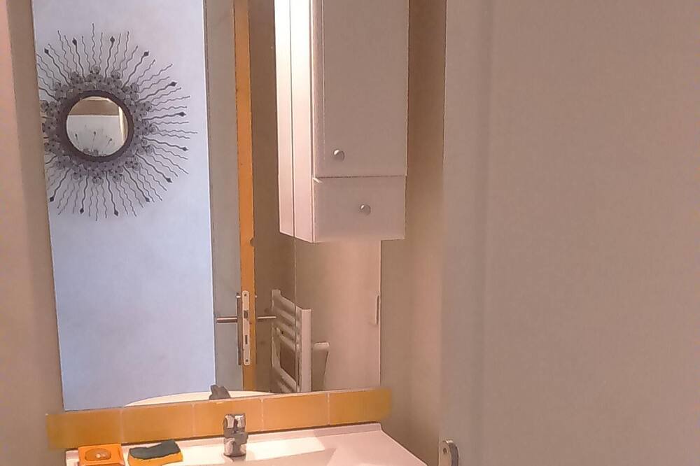 Photo of Bathroom in Chateau Gombert
