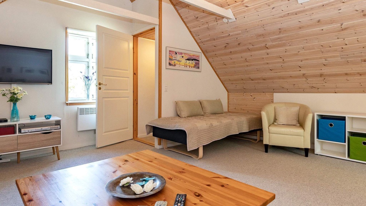 Photo of Others in Soby