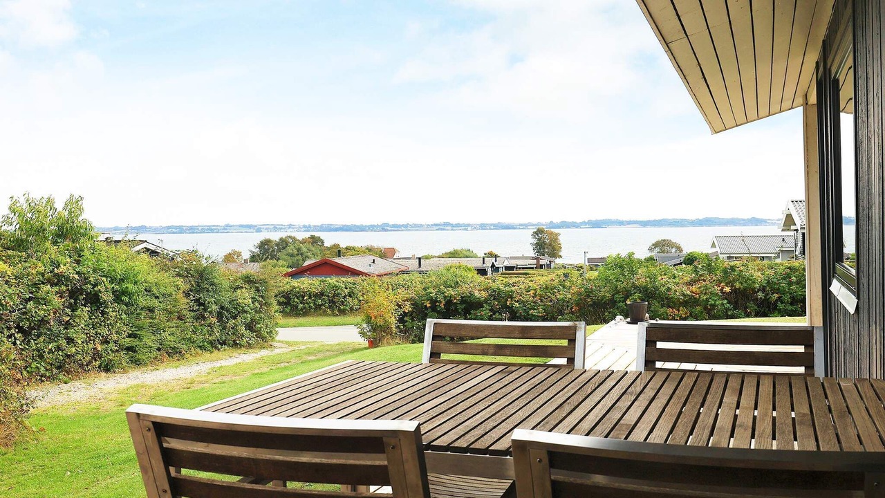 Photo of Outdoor in Helnæs By