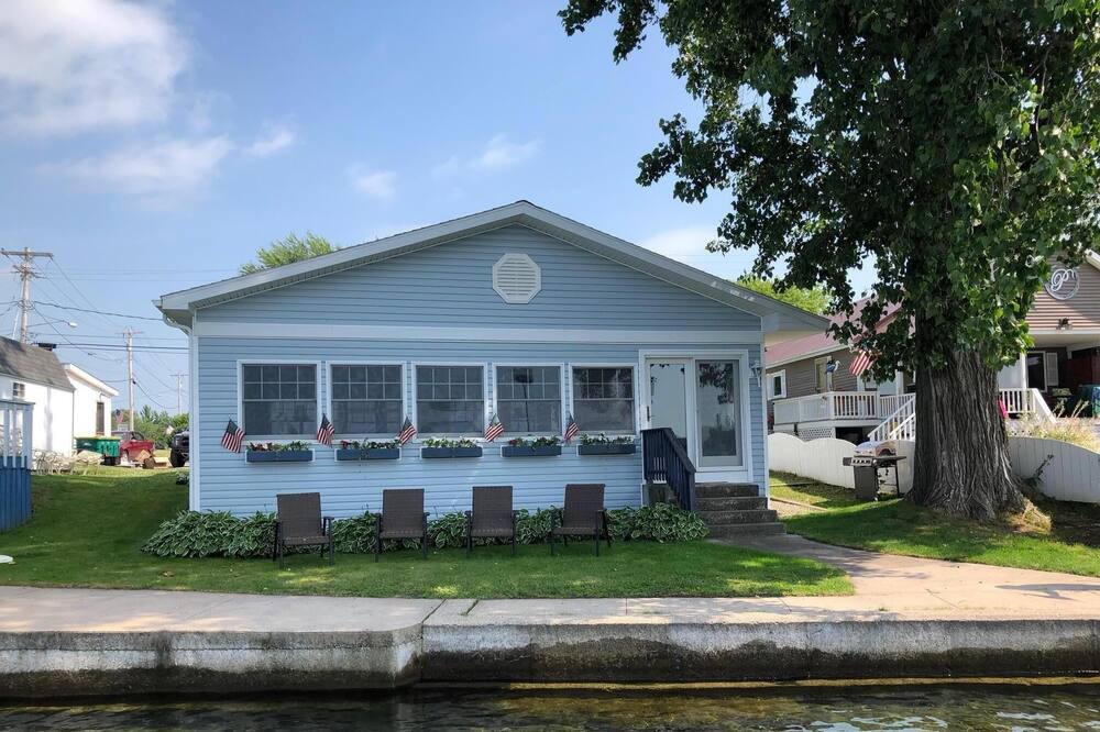Photo of Outdoor in Fishers Landing