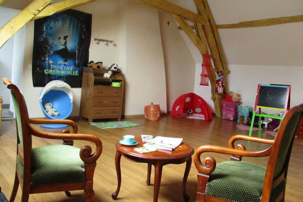 Photo of Livingroom in Lurcy-le-Bourg