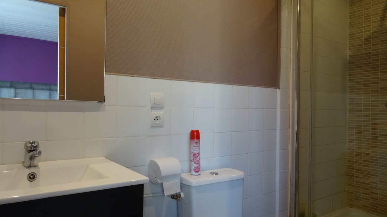 Photo of Bathroom in Maconge