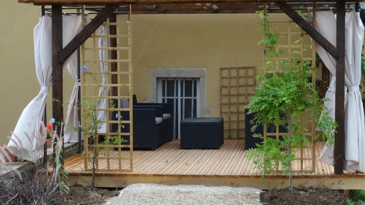 Photo of Outdoor in Maconge