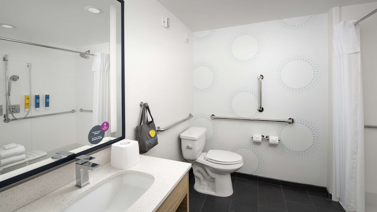 Photo of Bathroom in El Dorado West