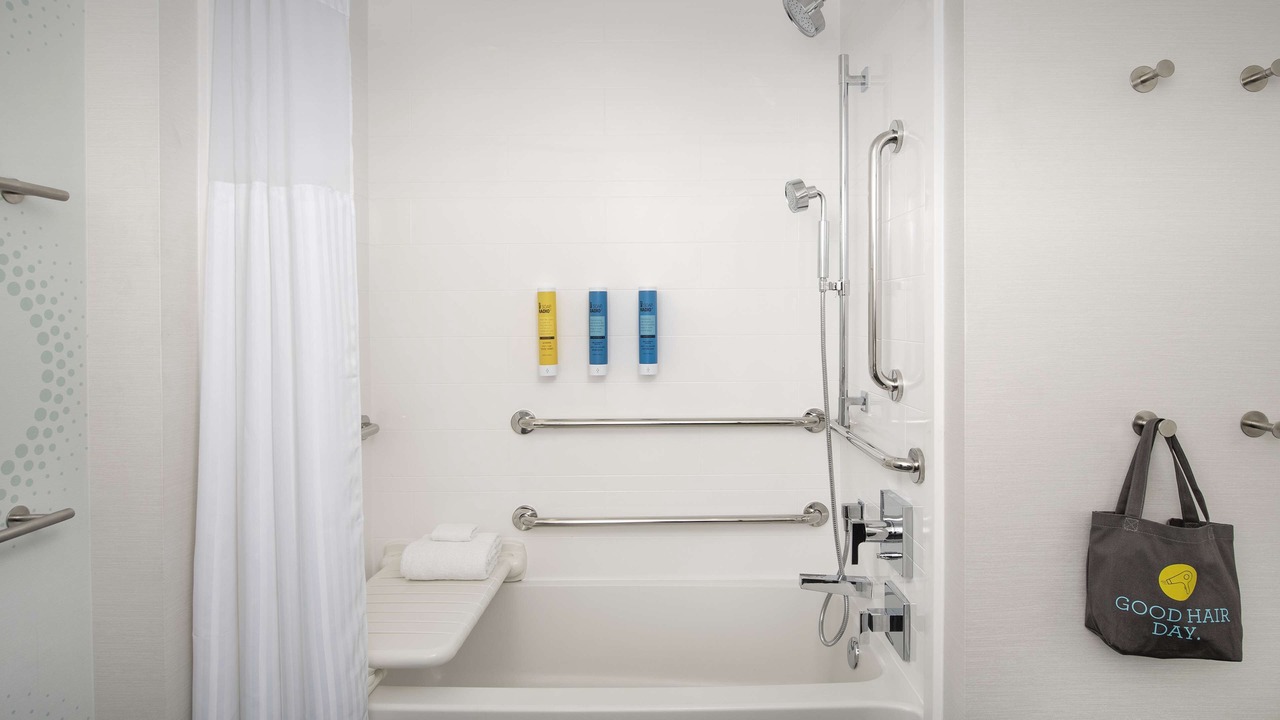 Photo of Bathroom in El Dorado West
