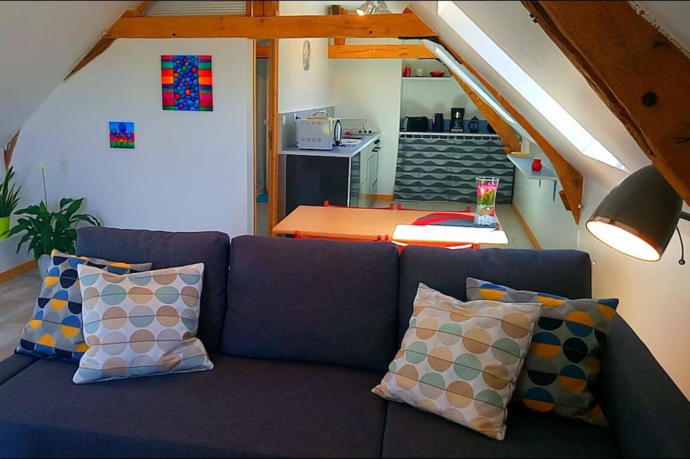 Photo of Livingroom in Saint-Jean-Saint-Germain
