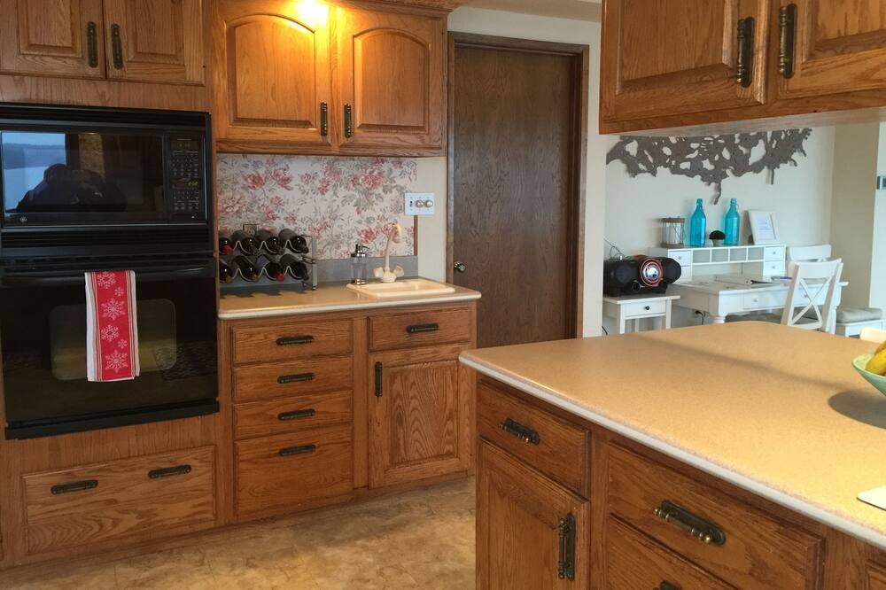 Photo of Kitchen in Langley