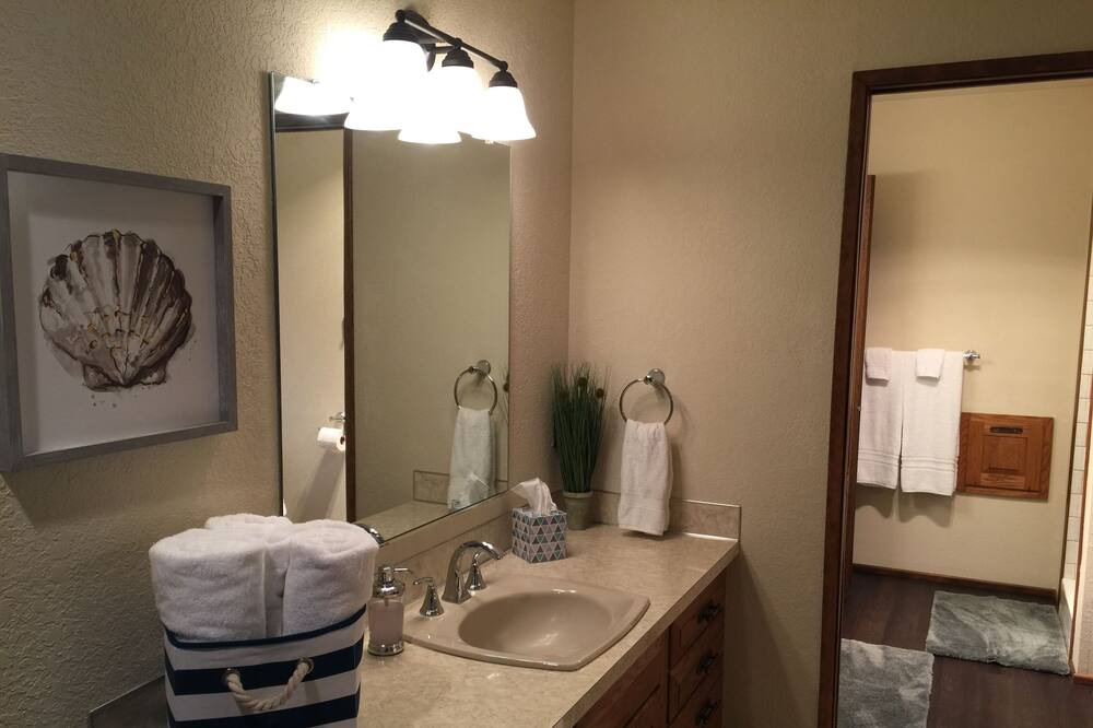 Photo of Bathroom in Langley