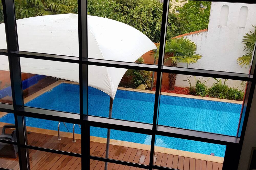 Photo of Patio Balcony in Saint-Meen-le-Grand