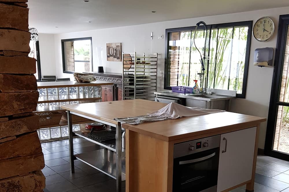 Photo of Kitchen in Saint-Meen-le-Grand