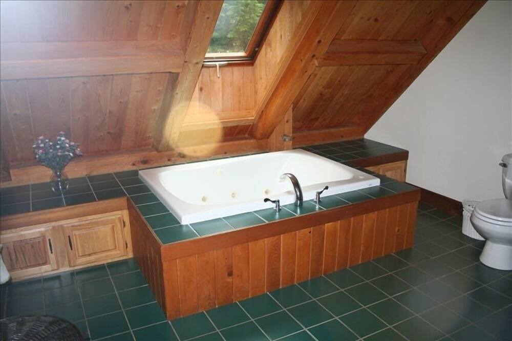 Photo of Bathroom in Waterbury