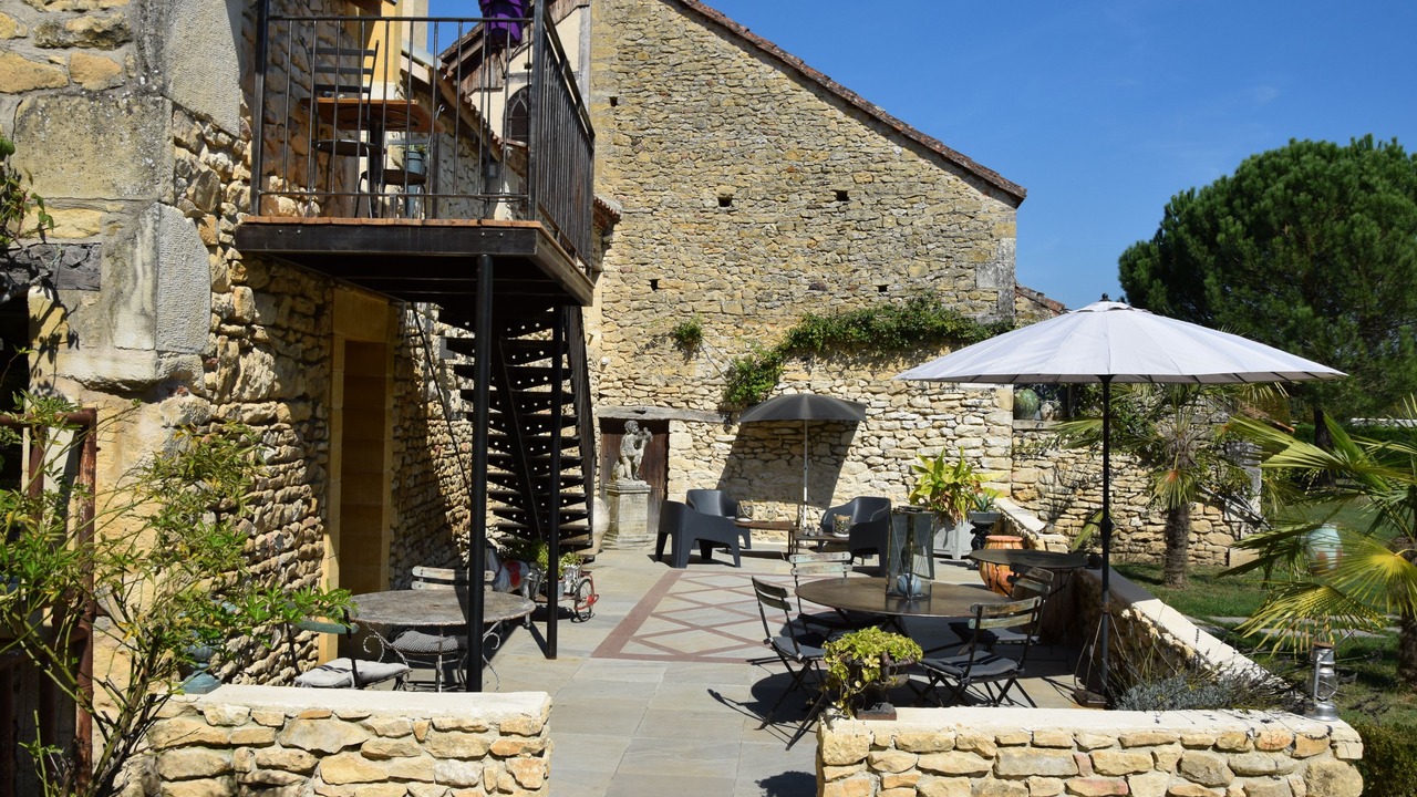 Photo of Patio Balcony in Le Buisson-de-Cadouin