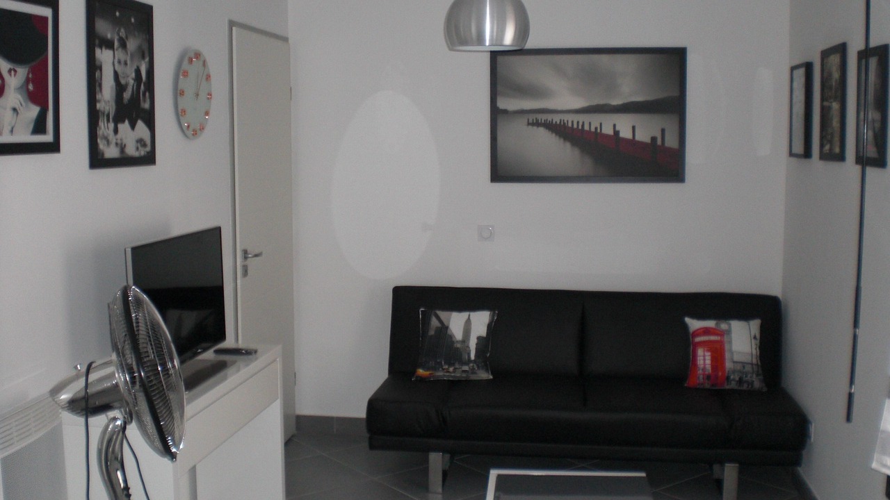 Photo of Others in Cadereau