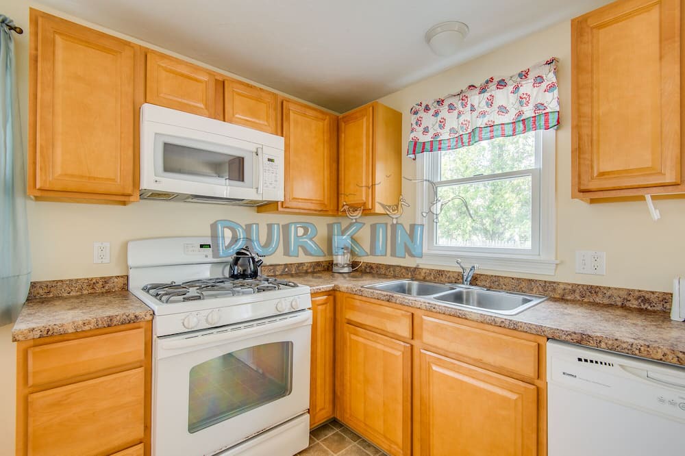 Photo of Kitchen in Narragansett