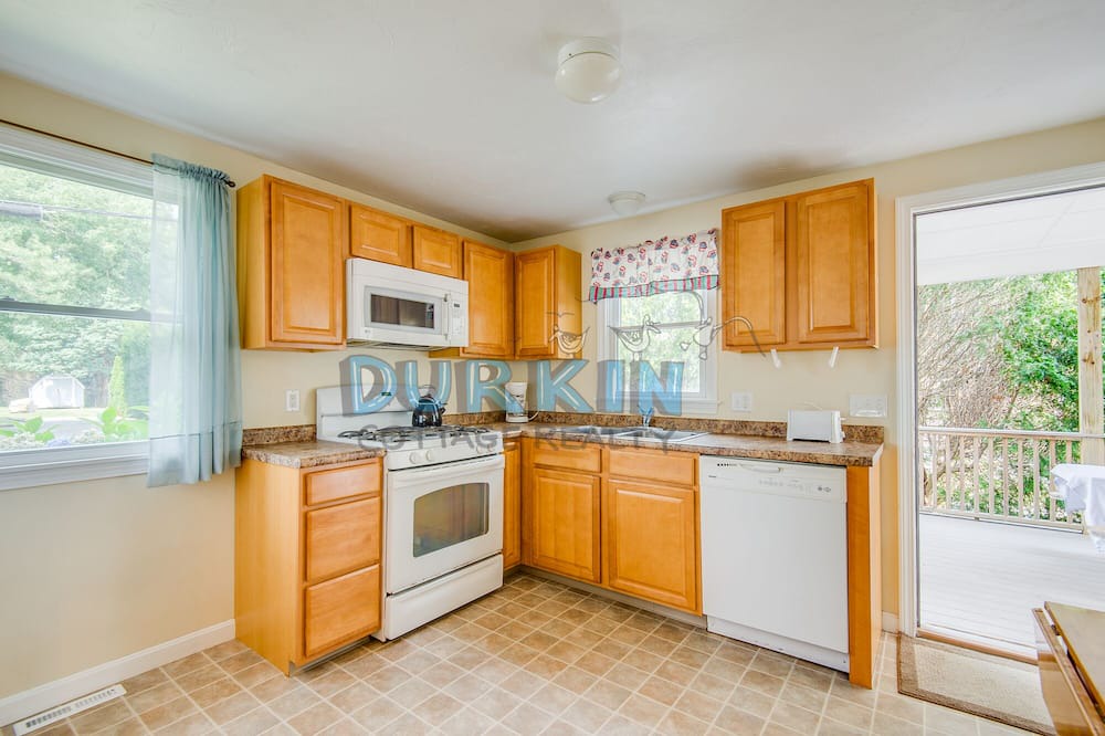 Photo of Kitchen in Narragansett