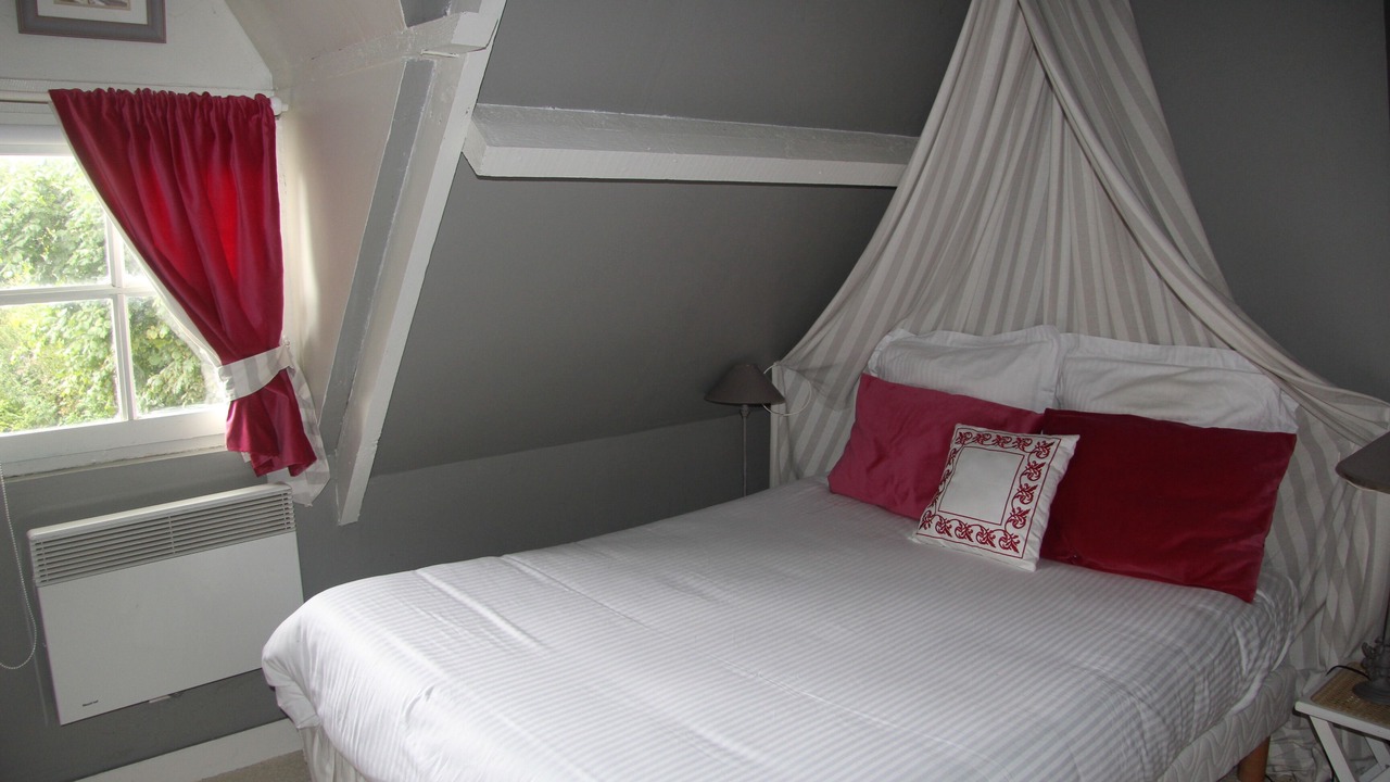 Photo of Bedroom in Epaignes